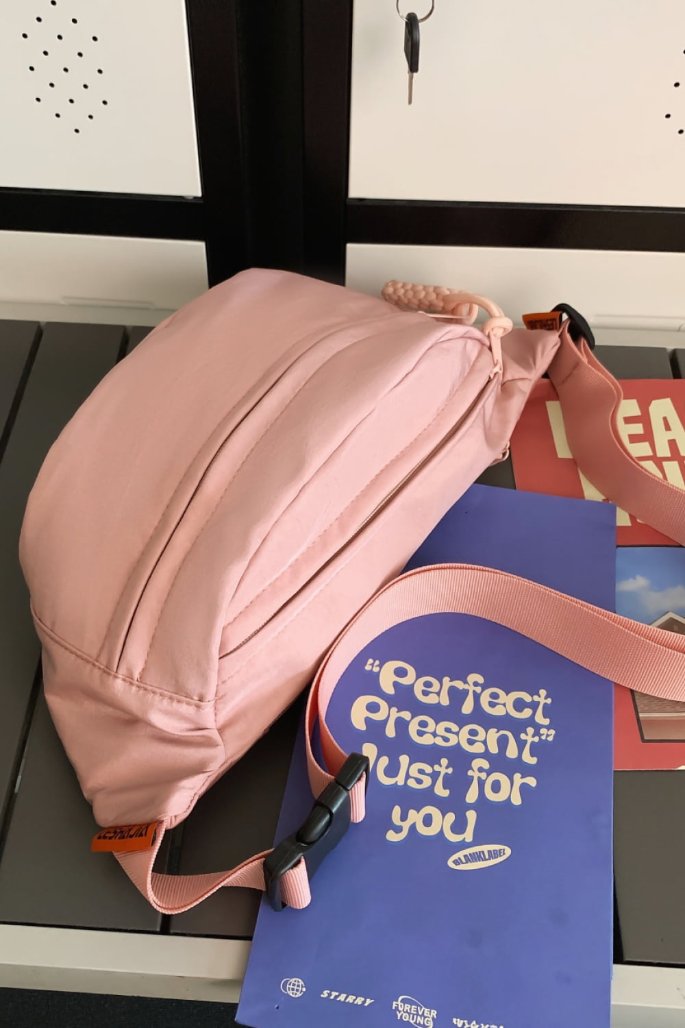 d949e2901b5a495fa75e1acc19ed9992-Max